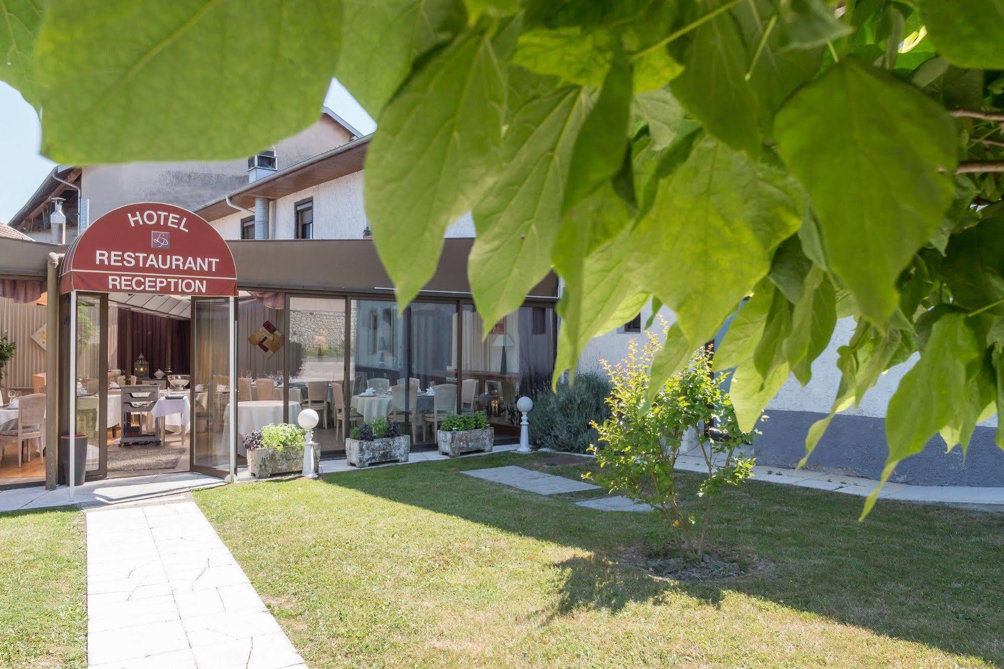 Hotel Restaurant Laurent Perreal Attignat Exterior foto
